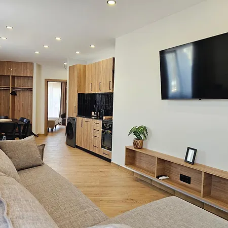 Lagom New, 5 Min Walk From The Sea *