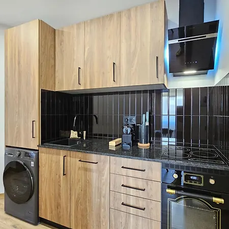 Lagom New, 5 Min Walk From The Sea Albergue