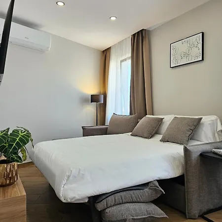 Lagom New, 5 Min Walk From The Sea *