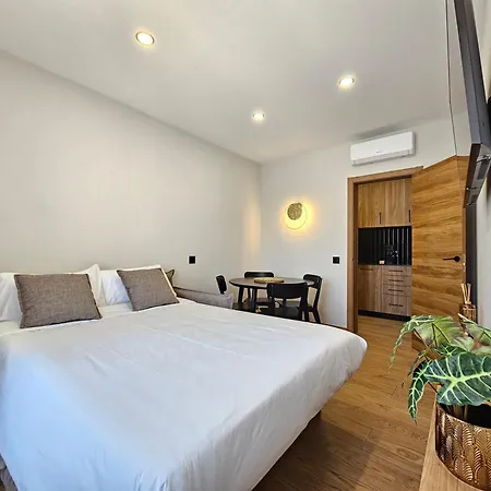 Lagom New, 5 Min Walk From The Sea Albergue