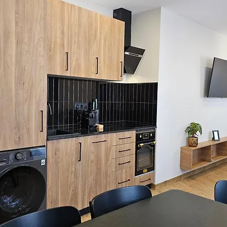 Albergue Lagom New, 5 Min Walk From The Sea