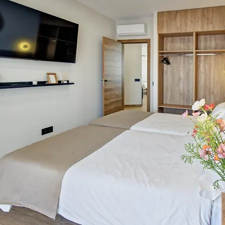 Lagom New, 5 Min Walk From The Sea Albergue Lloret de Mar