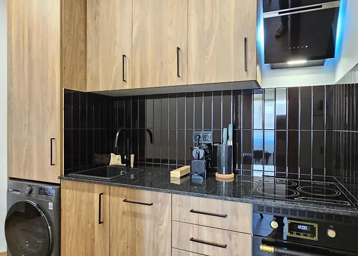 Lagom New, 5 Min Walk From The Sea Hostel