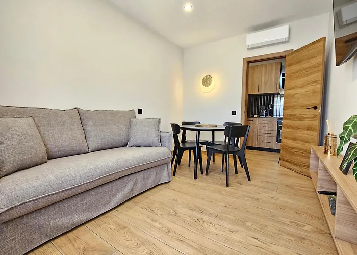 Hostel Lagom New, 5 Min Walk From The Sea *