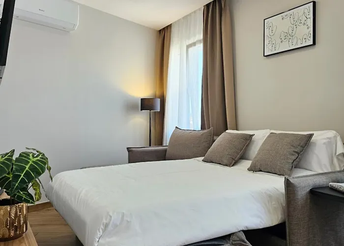 Lagom New, 5 Min Walk From The Sea *